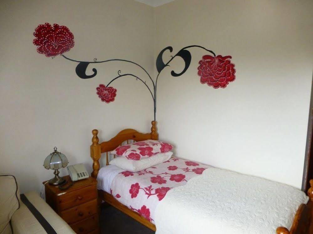 Woodlands Hotel Бирмингем Экстерьер фото